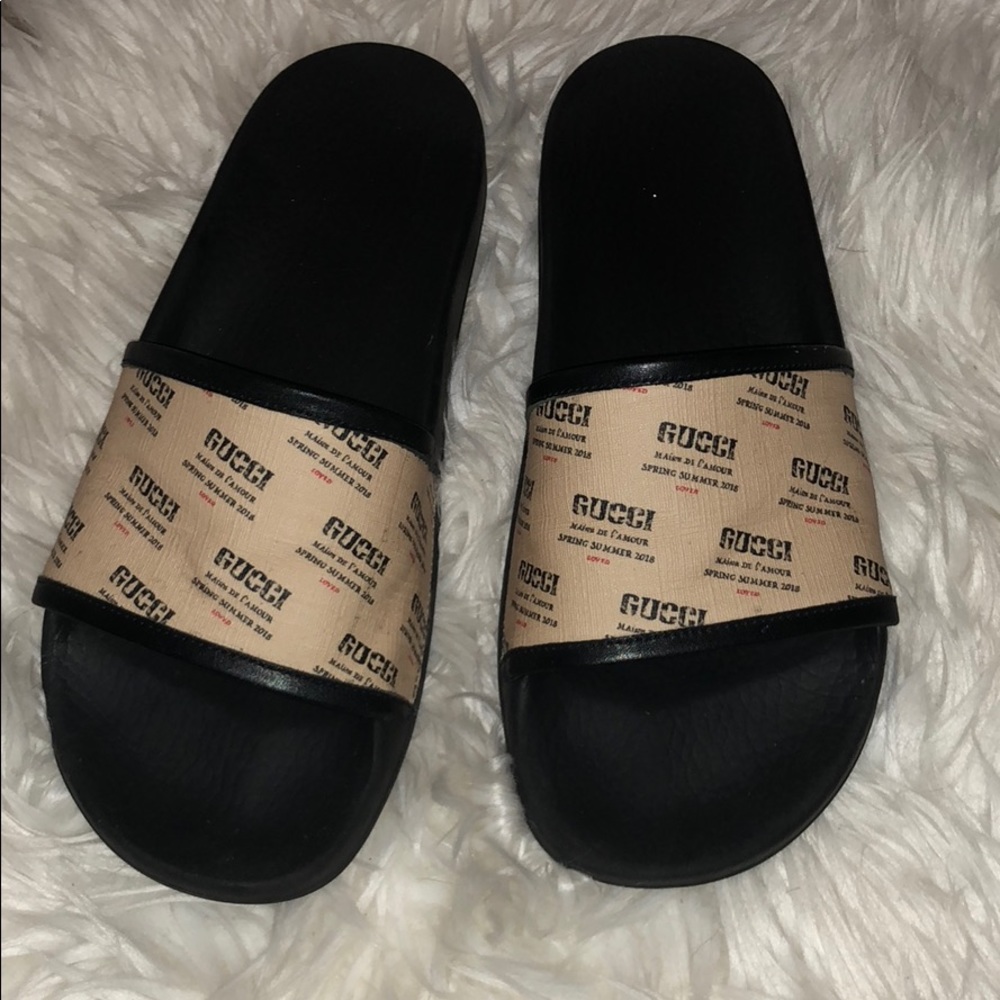 ❌SOLD❌Gucci spring summer 2018 slides w/ box.